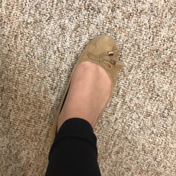 Marc Fisher Nude Ballet Flats Size 9 - Picture 8 of 11